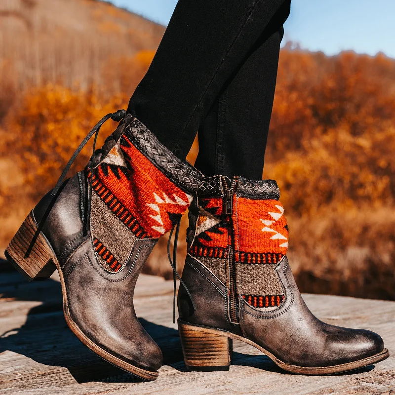 Women's Glitter - Embellished Ankle Boots in Gold for a Sparkly Party LookSongbird - Stone