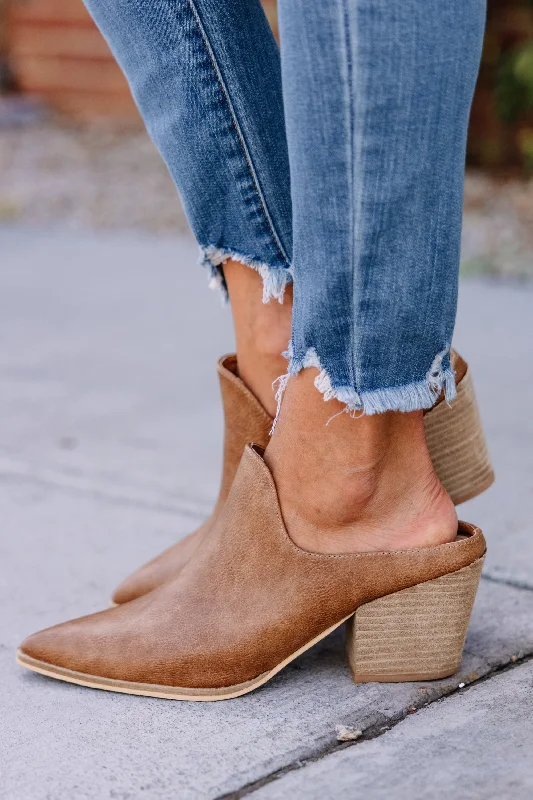 Women's Platform Chelsea Boots in Black for a Modern and Fashion - Forward AppearanceFeeling Fab Taupe Brown Heeled Mules