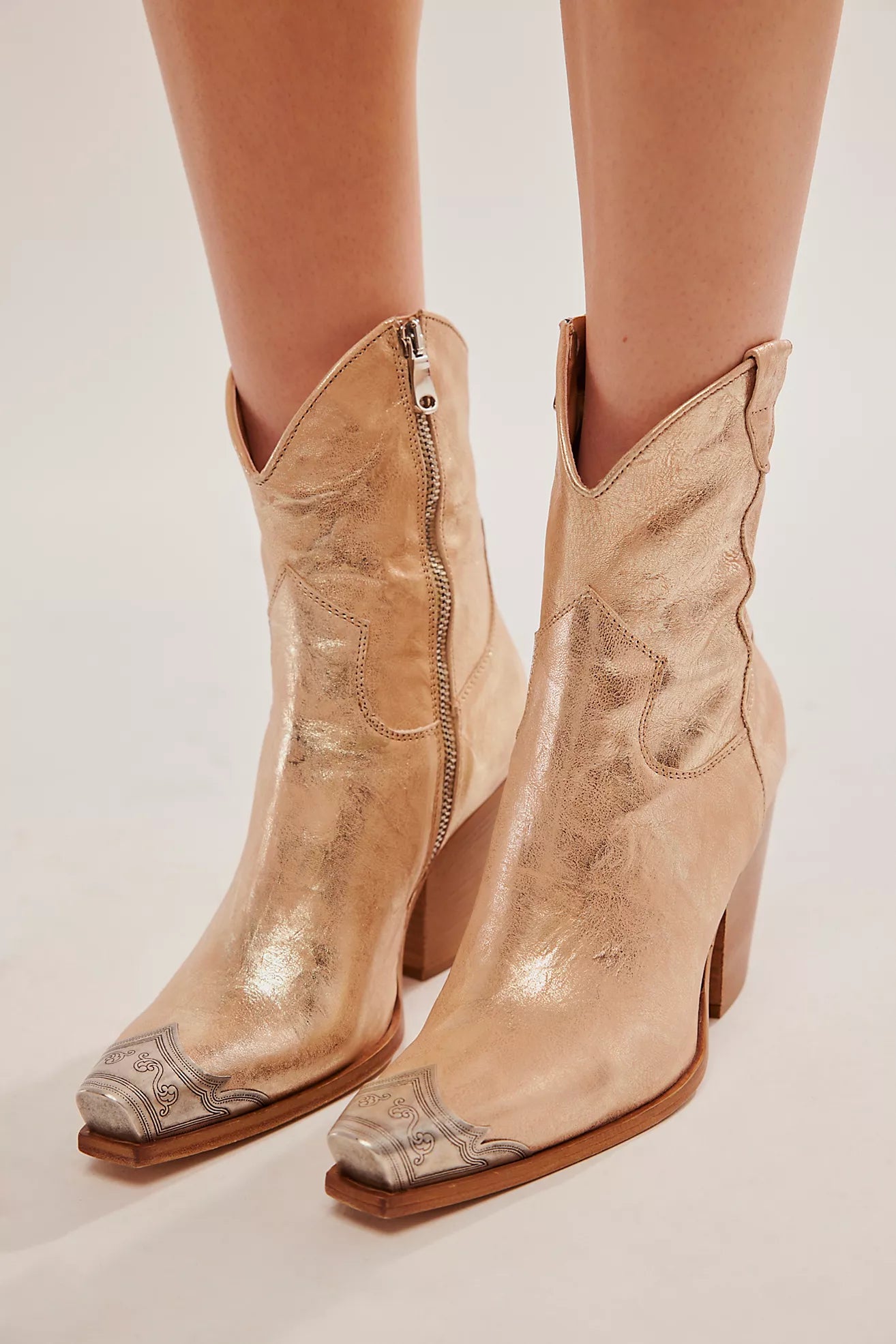 Women's Glitter - Embellished Ankle Boots in Gold for a Sparkly Party LookBrayden Western Boot