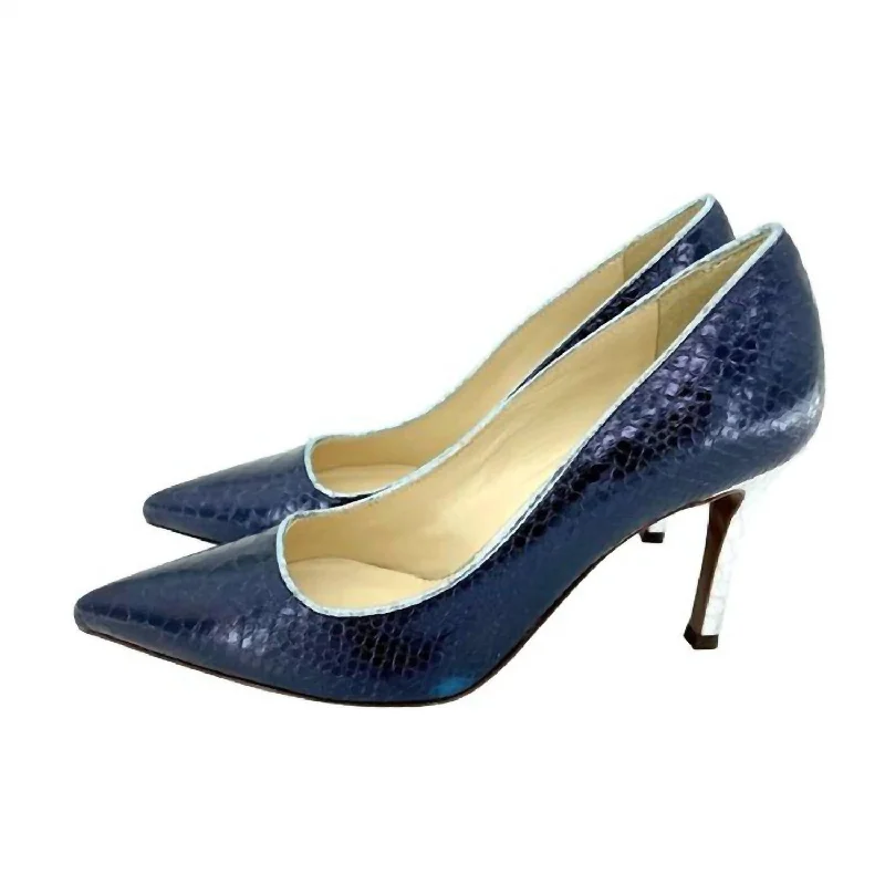 Women's prom stiletto heel pumps in a shimmery fabricWomen's Metallic Snake Leather Stiletto Heel In Celeste Blue