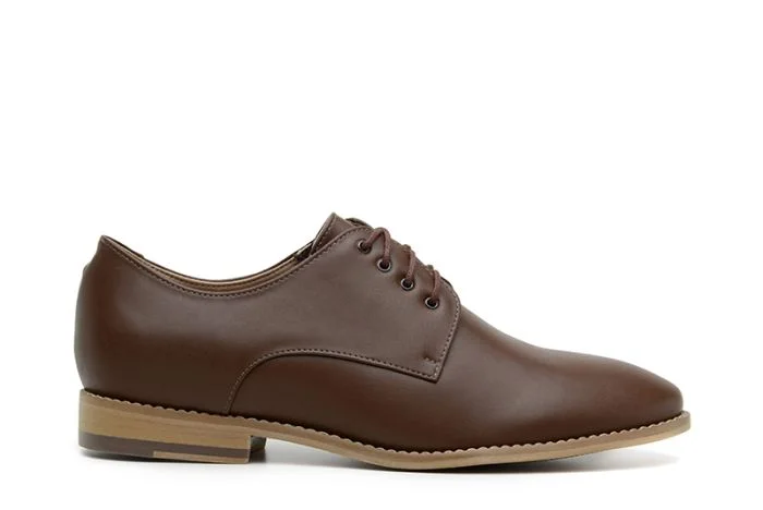 Women's Faux Fur - Lined Oxfords in Tan for a Cozy Winter OptionTeresa Derby in Cognac from Ahimsa (Wide Width)