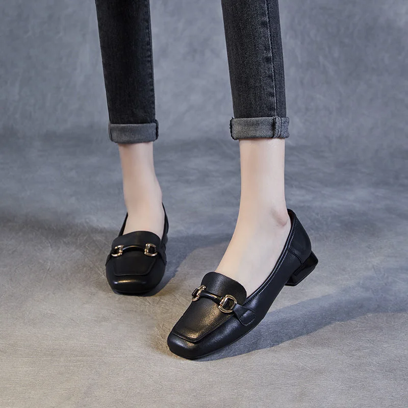 Plus Size Women's Wide - Fit Penny Loafers in Black for All - Day ComfortWomen Minimalist Buckle Leather Low Block Loafers