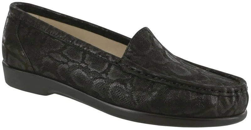 Sustainable Women's Recycled Material Loafers in Gray for Eco - Conscious ShoppersSAS Simplify