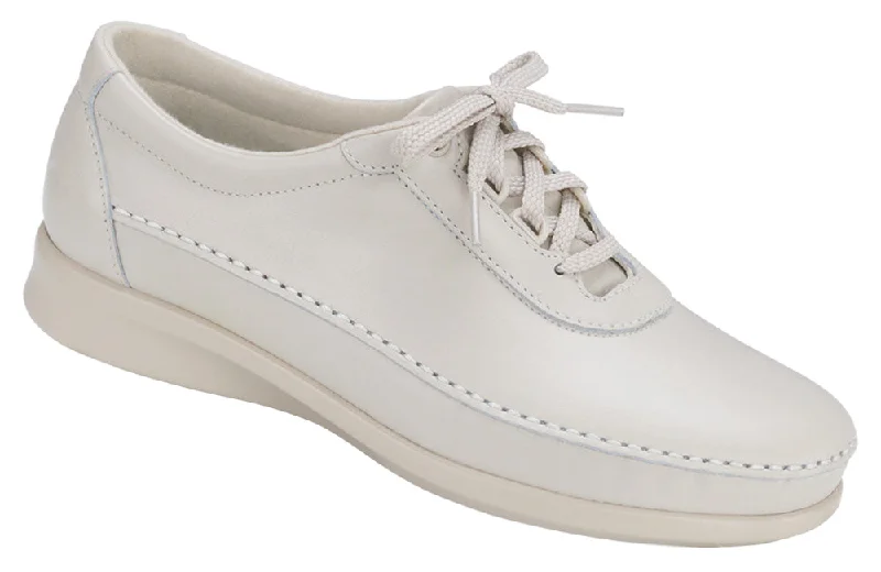 Sustainable Recycled Material Women's Oxfords in Gray for Eco - Conscious ShoppersSAS Traveler