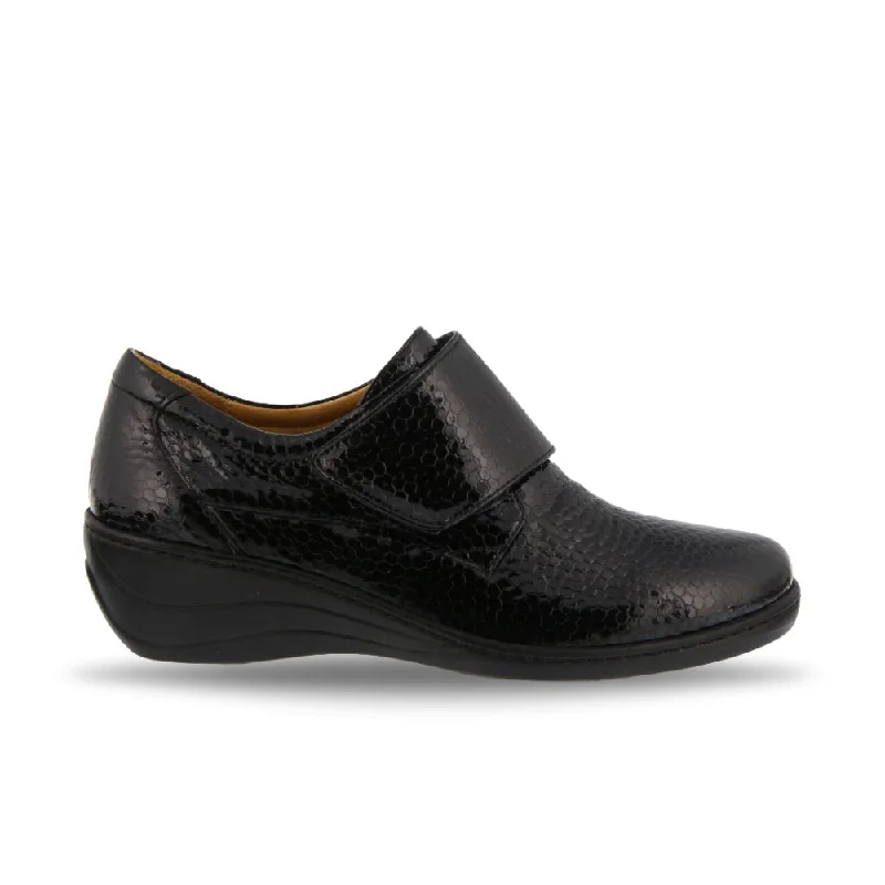 Women's Geometric - Patterned Loafers in Multicolor for a Fashion - Forward LookSpring Step Women's Corvo - Black Patent