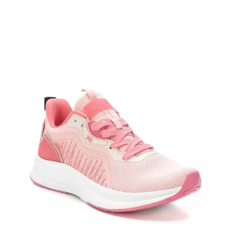 Smart - Tech Women's Sneakers with Fitness Tracking Features for Active Lifestyle EnthusiastsWomen's Lace-Up Sneakers In Light/pastel Pink