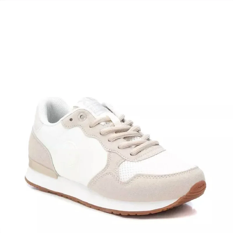 Retro - Style Women's Sneakers in Pastel Colors for a Nostalgic and Fashionable VibeWomen's Lace-Up Sneakers In White